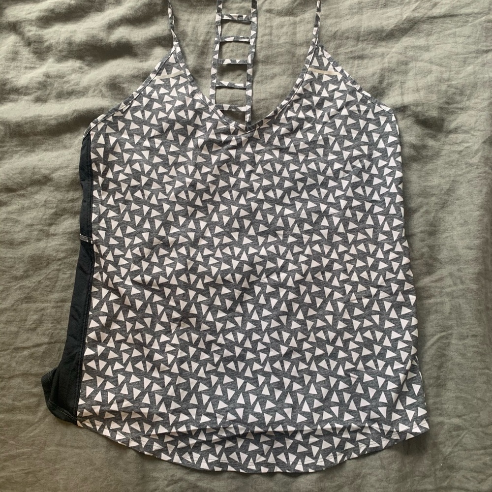 Lululemon tank